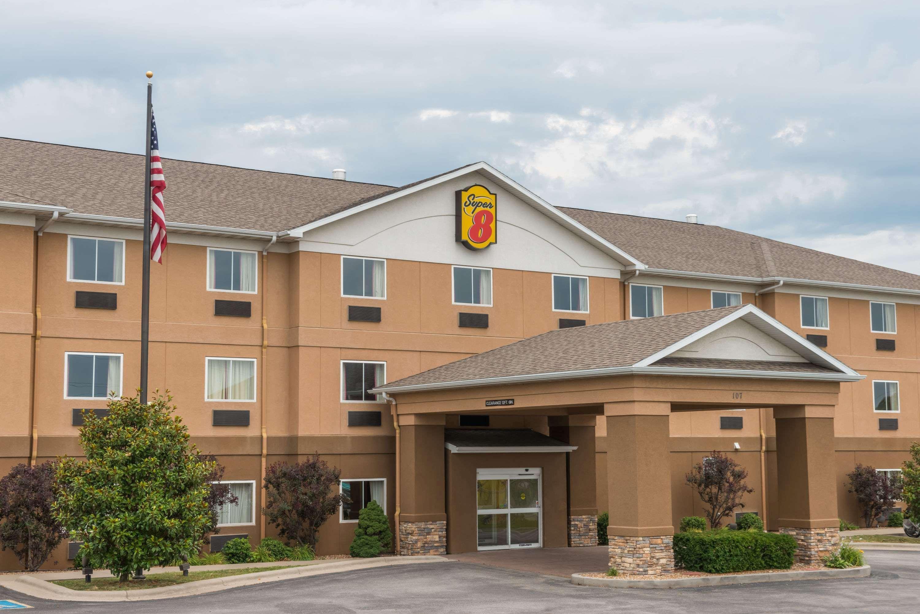 Super 8 By Wyndham St Robert Ft Leonard Wood Area Hotel Saint Robert Exterior photo